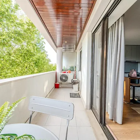 Norton Matos - T2 In The Heart Of By House And People Apartment *